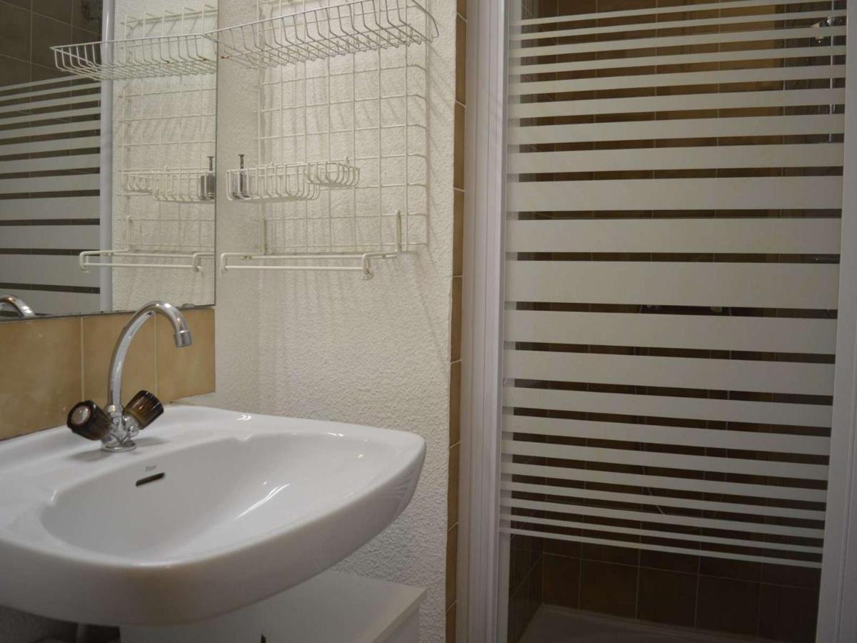 Studio Cabine A St-Raphael Avec Terrasse Et Parking, A 100M De La Plage - Fr-1-226A-23 Saint-Raphaël 외부 사진